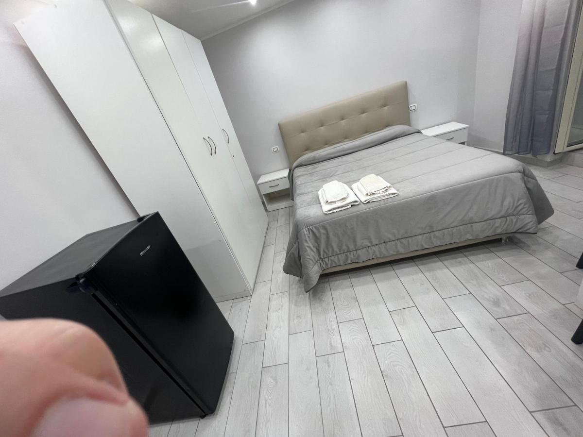 Smart'S House Deluxe Quartieri Spagnoli Νάπολη Εξωτερικό φωτογραφία